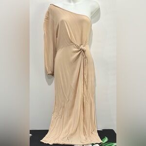 Missguided Cream One Shoulder Gown with Dolman Sleeve Deep Slit, Side 4